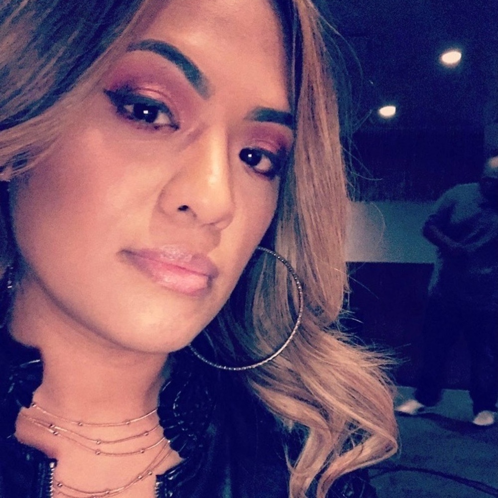 Meet your Posher, Nona